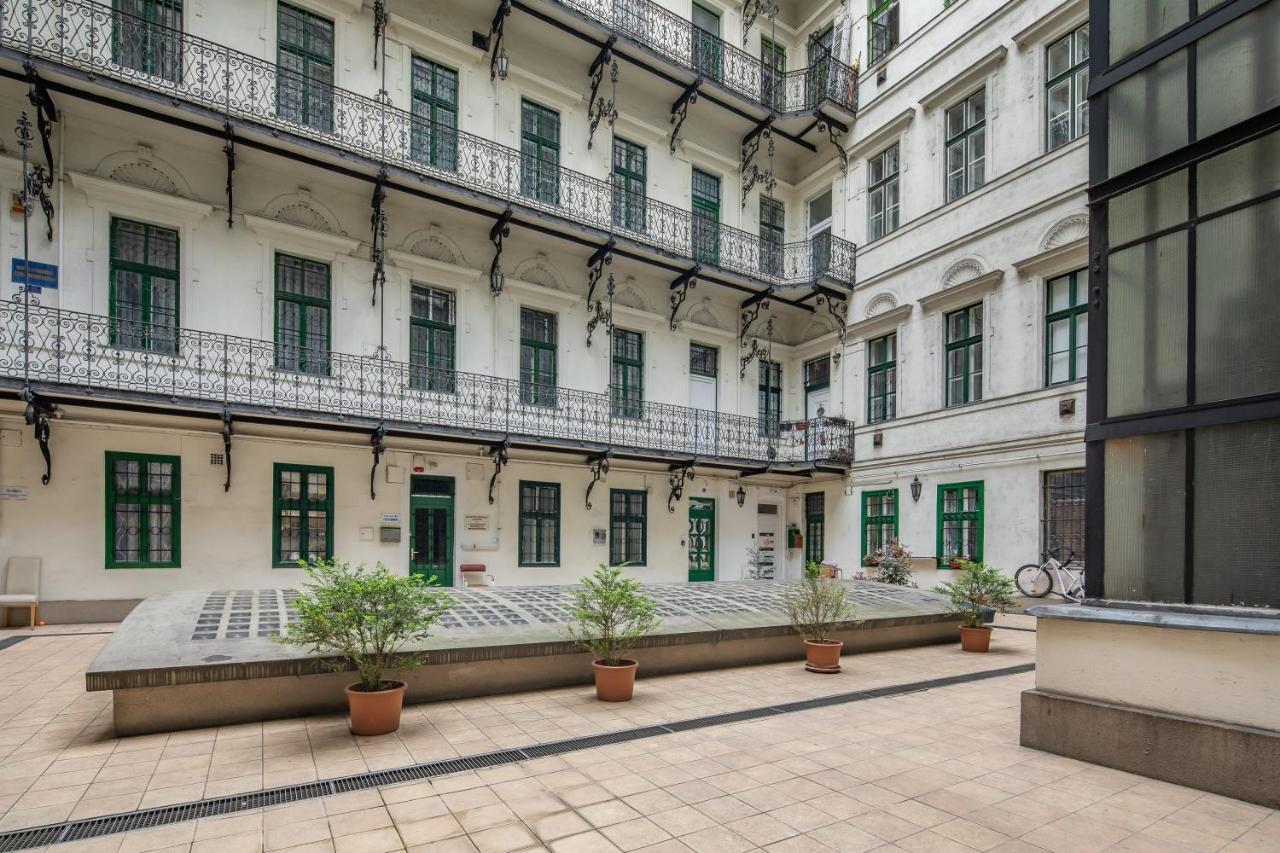 New - Central And Modern Studio Budapest Exterior photo